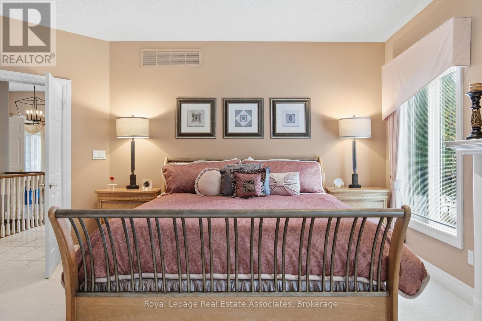 7 Appaloosa Trail, Hamilton, Ontario  L0R 1H3 - Photo 22 - X12512436