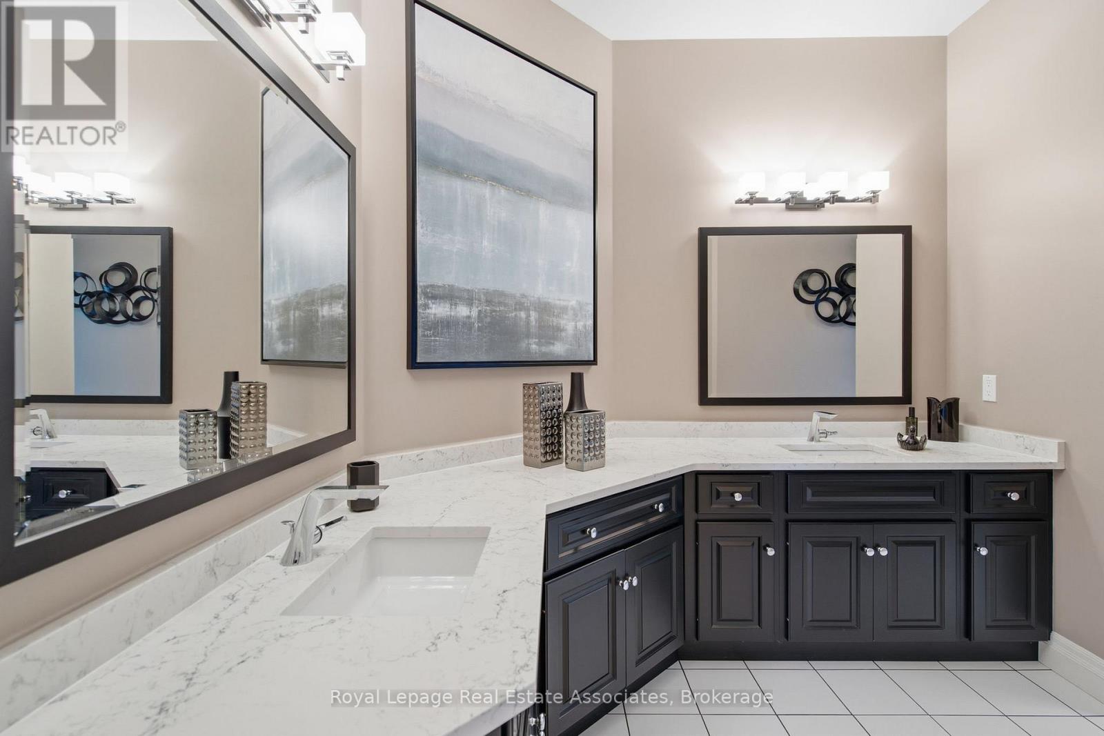 7 Appaloosa Trail, Hamilton, Ontario  L0R 1H3 - Photo 28 - X12512436