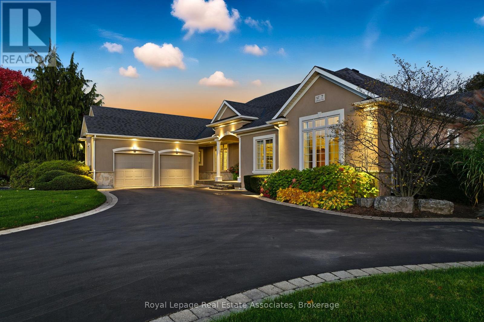 7 Appaloosa Trail, Hamilton, Ontario  L0R 1H3 - Photo 42 - X12512436