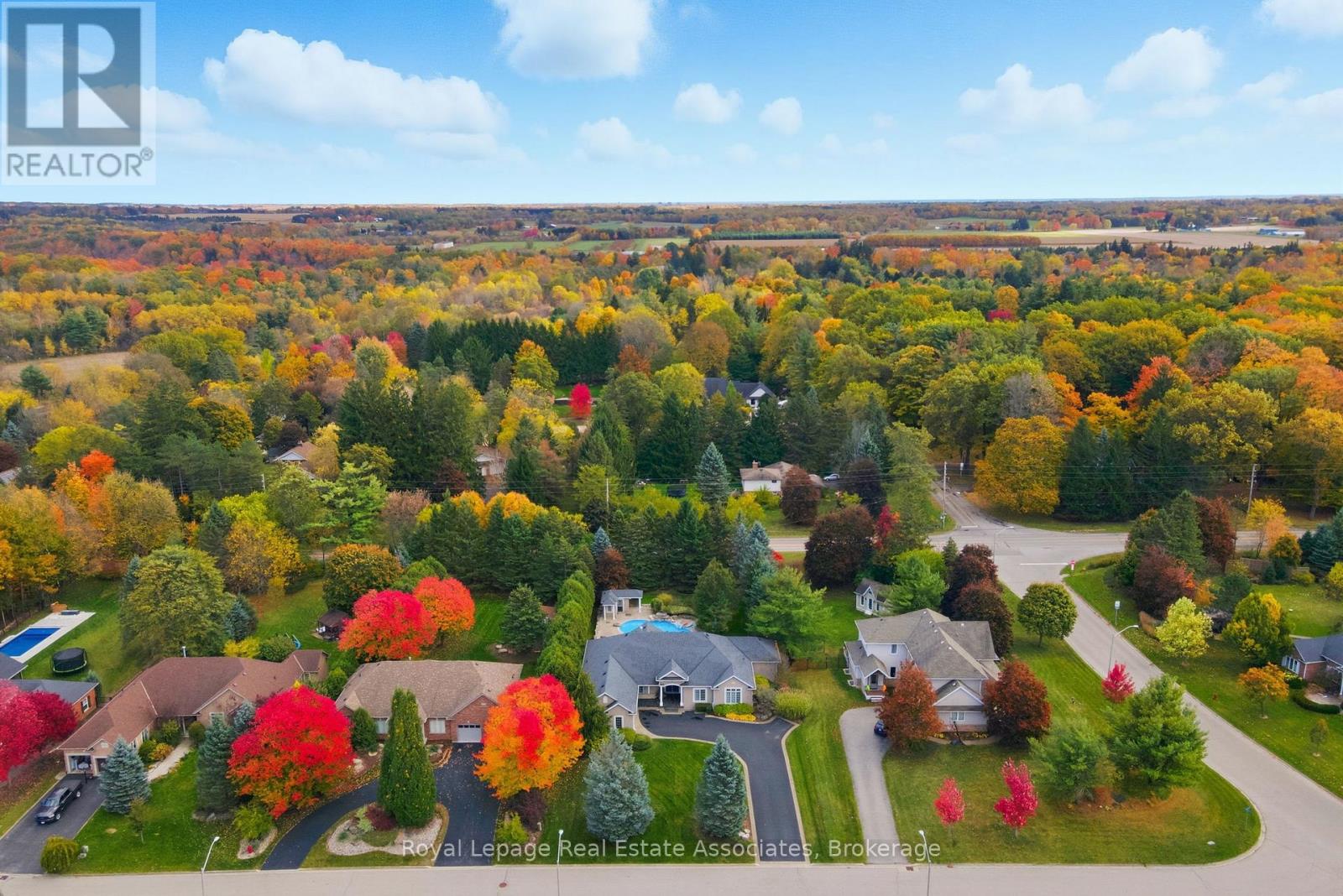 7 Appaloosa Trail, Hamilton, Ontario  L0R 1H3 - Photo 47 - X12512436