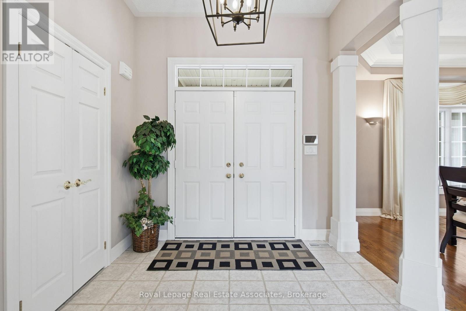 7 Appaloosa Trail, Hamilton, Ontario  L0R 1H3 - Photo 6 - X12512436