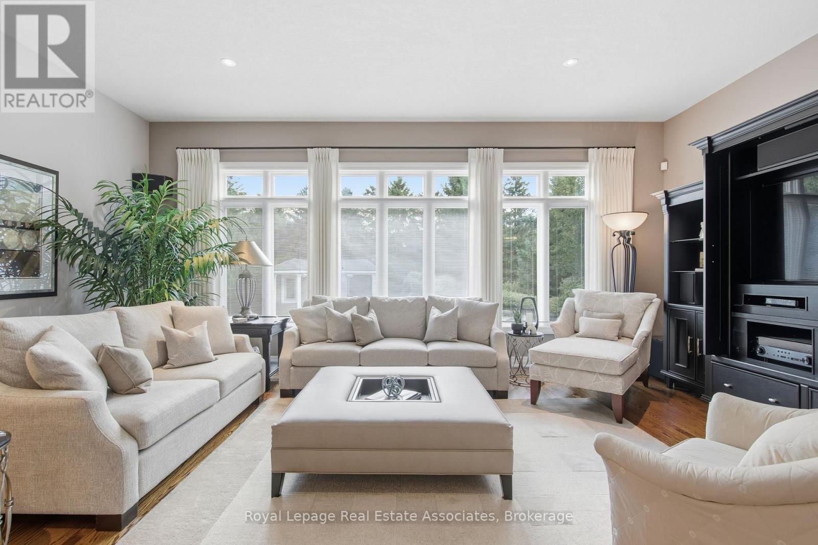 7 Appaloosa Trail, Hamilton, Ontario  L0R 1H3 - Photo 9 - X12512436