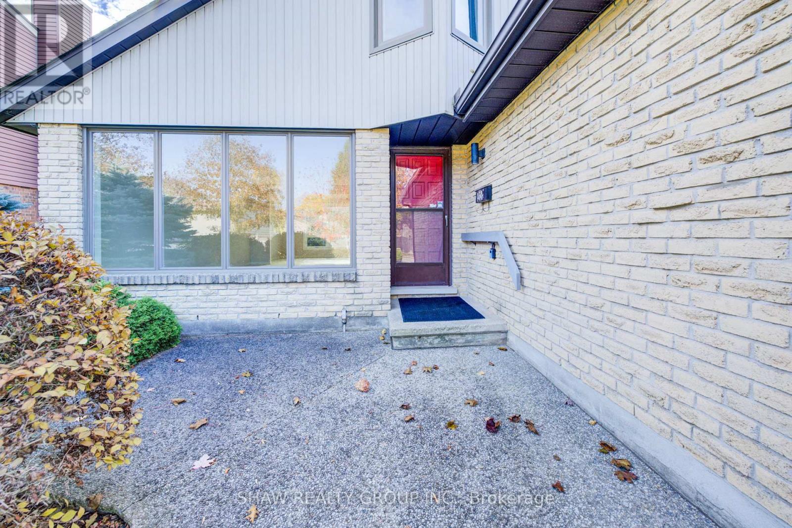 14 Broadview Court, Kitchener, Ontario  N2A 2X8 - Photo 4 - X12512462