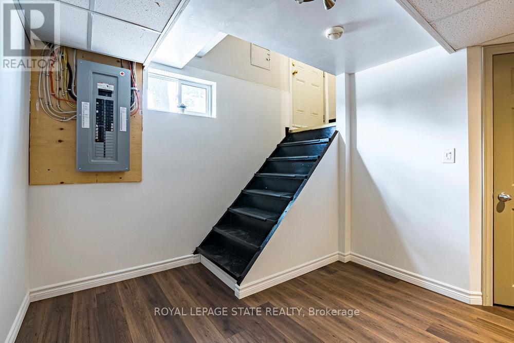 105 Mcelroy Road E, Hamilton, Ontario  L9A 1Z1 - Photo 30 - X12512490