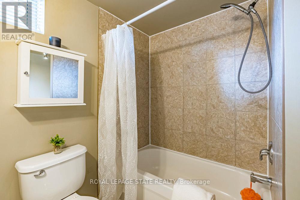 105 Mcelroy Road E, Hamilton, Ontario  L9A 1Z1 - Photo 37 - X12512490