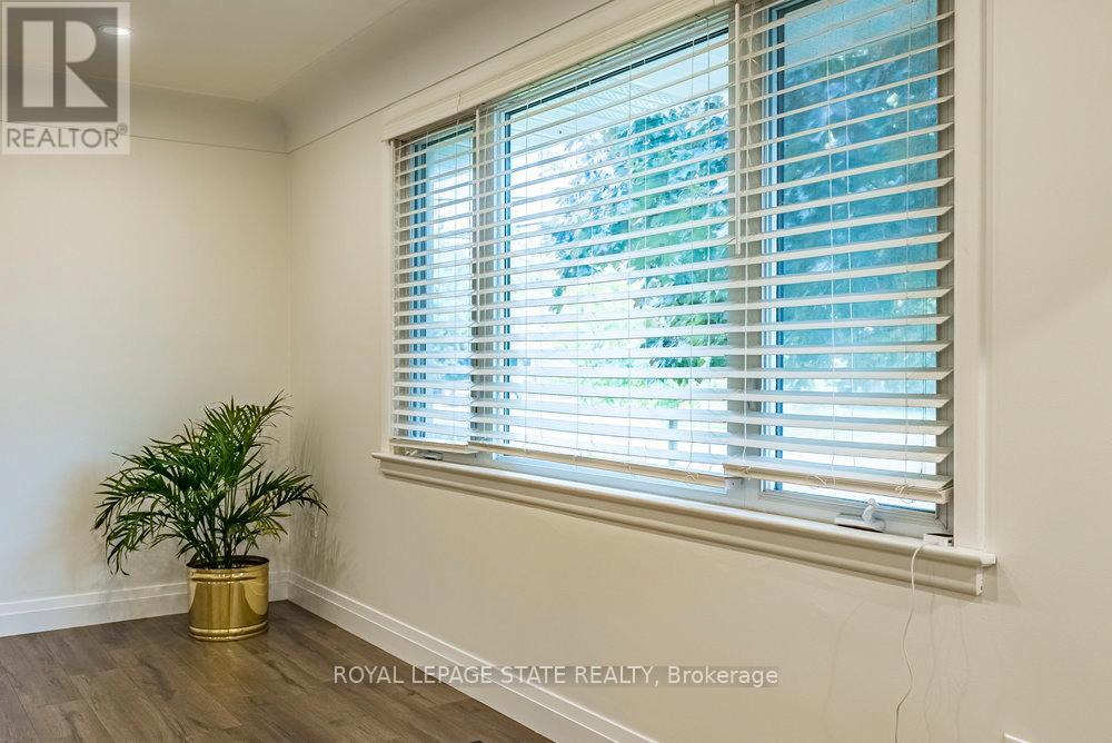 105 Mcelroy Road E, Hamilton, Ontario  L9A 1Z1 - Photo 5 - X12512490