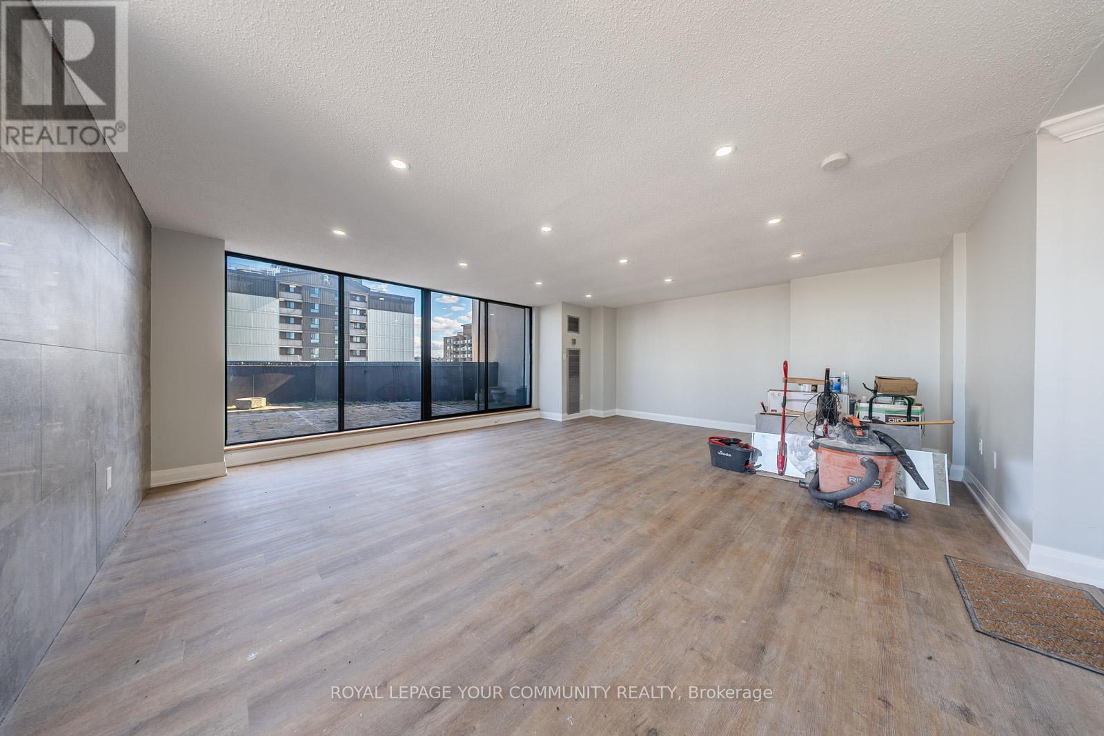 Ph3 - 222 Jackson Street, Hamilton, Ontario  L8P 4S5 - Photo 18 - X12512524