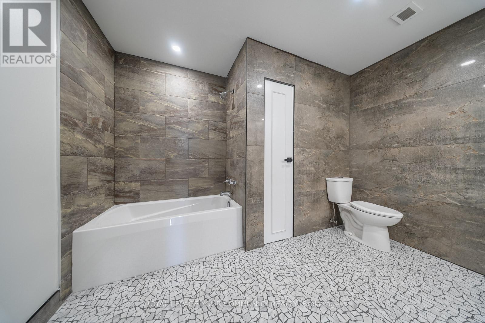 Ph3 - 222 Jackson Street, Hamilton, Ontario  L8P 4S5 - Photo 34 - X12512524