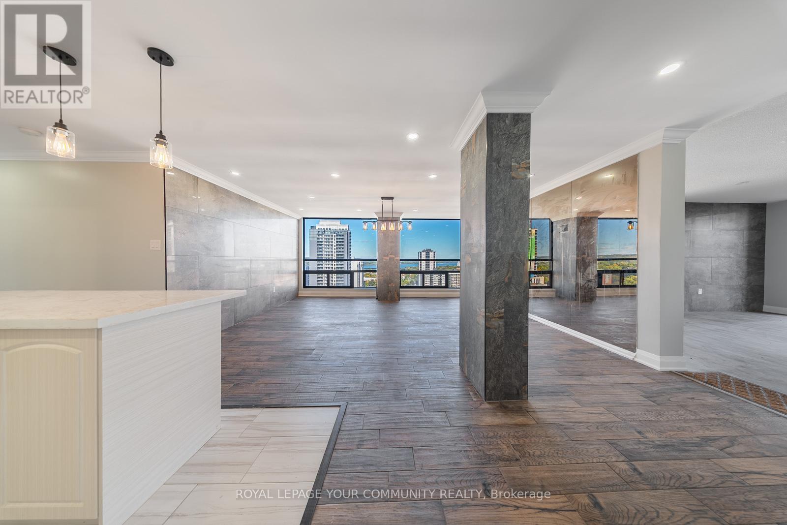 Ph3 - 222 Jackson Street, Hamilton, Ontario  L8P 4S5 - Photo 5 - X12512524