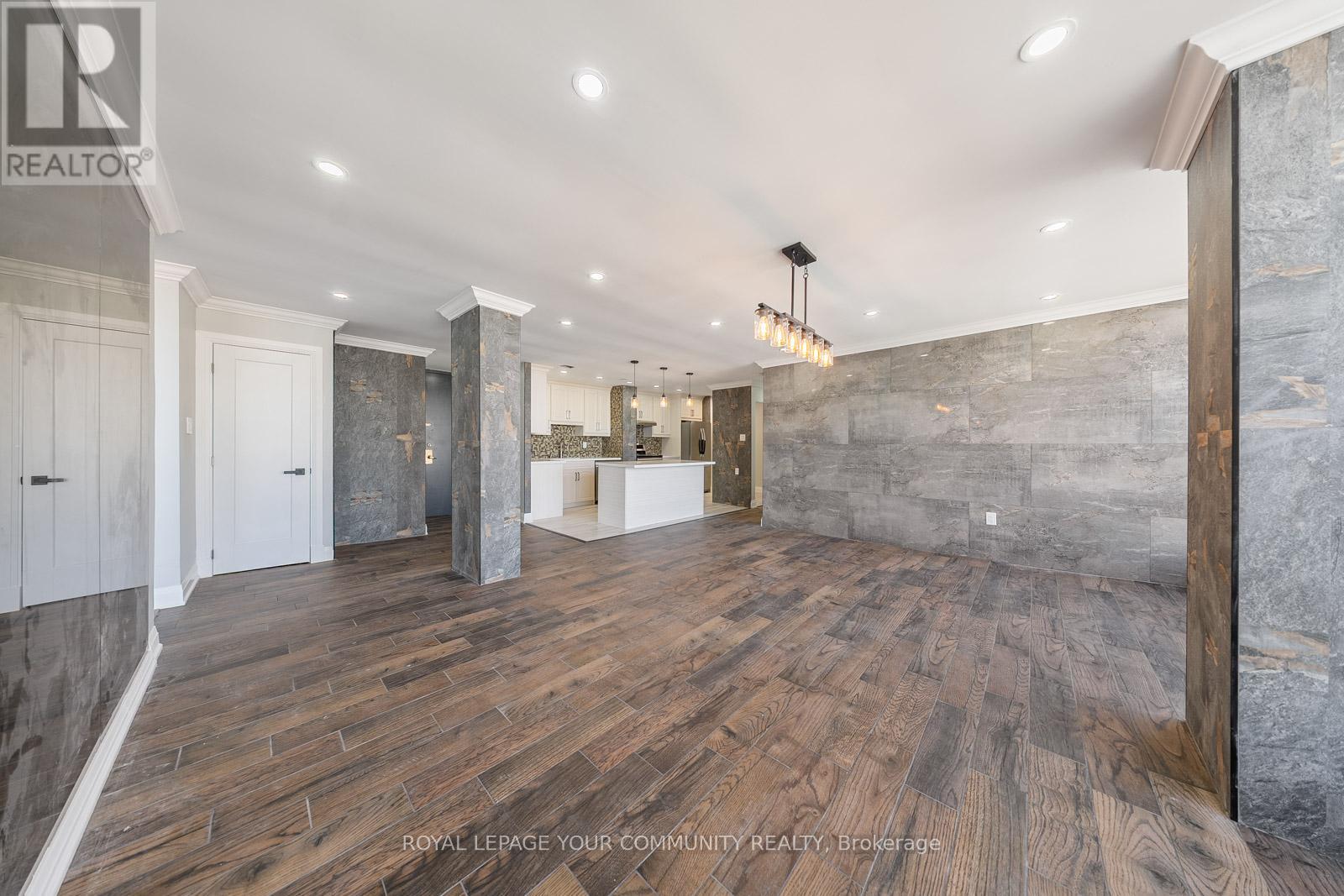 Ph3 - 222 Jackson Street, Hamilton, Ontario  L8P 4S5 - Photo 8 - X12512524