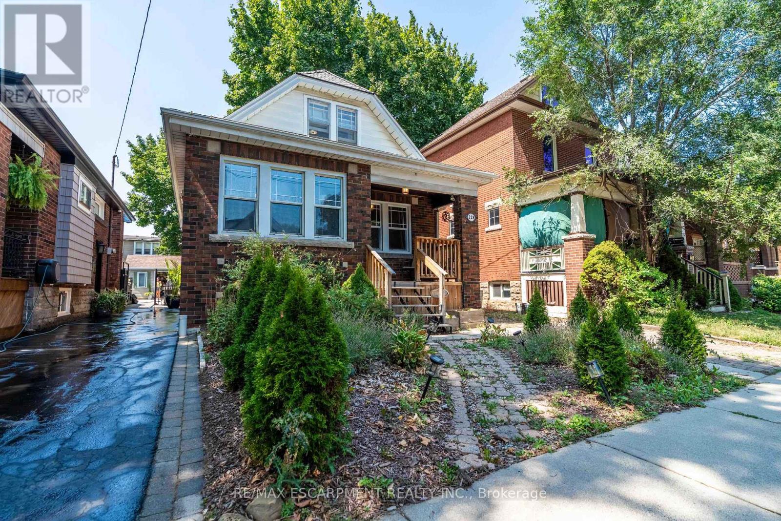 228 PROVINCE STREET S, Hamilton, Ontario