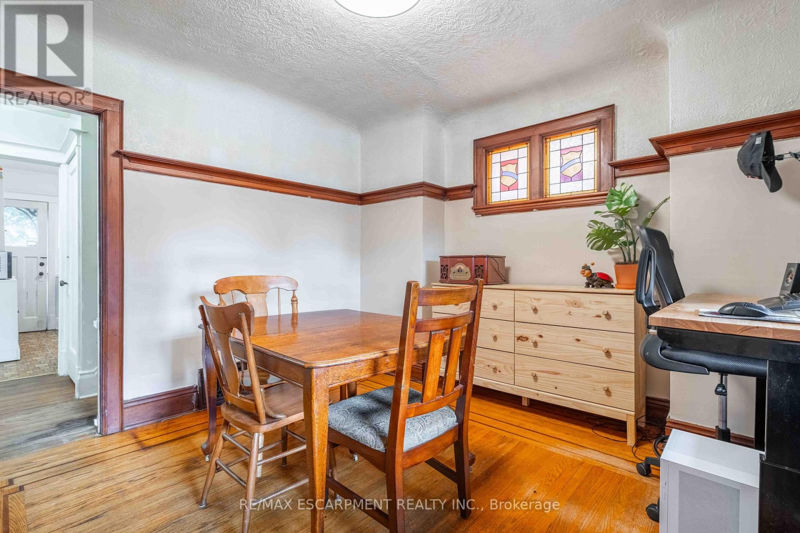 228 Province Street S, Hamilton, Ontario  L8K 2L7 - Photo 7 - X12512530