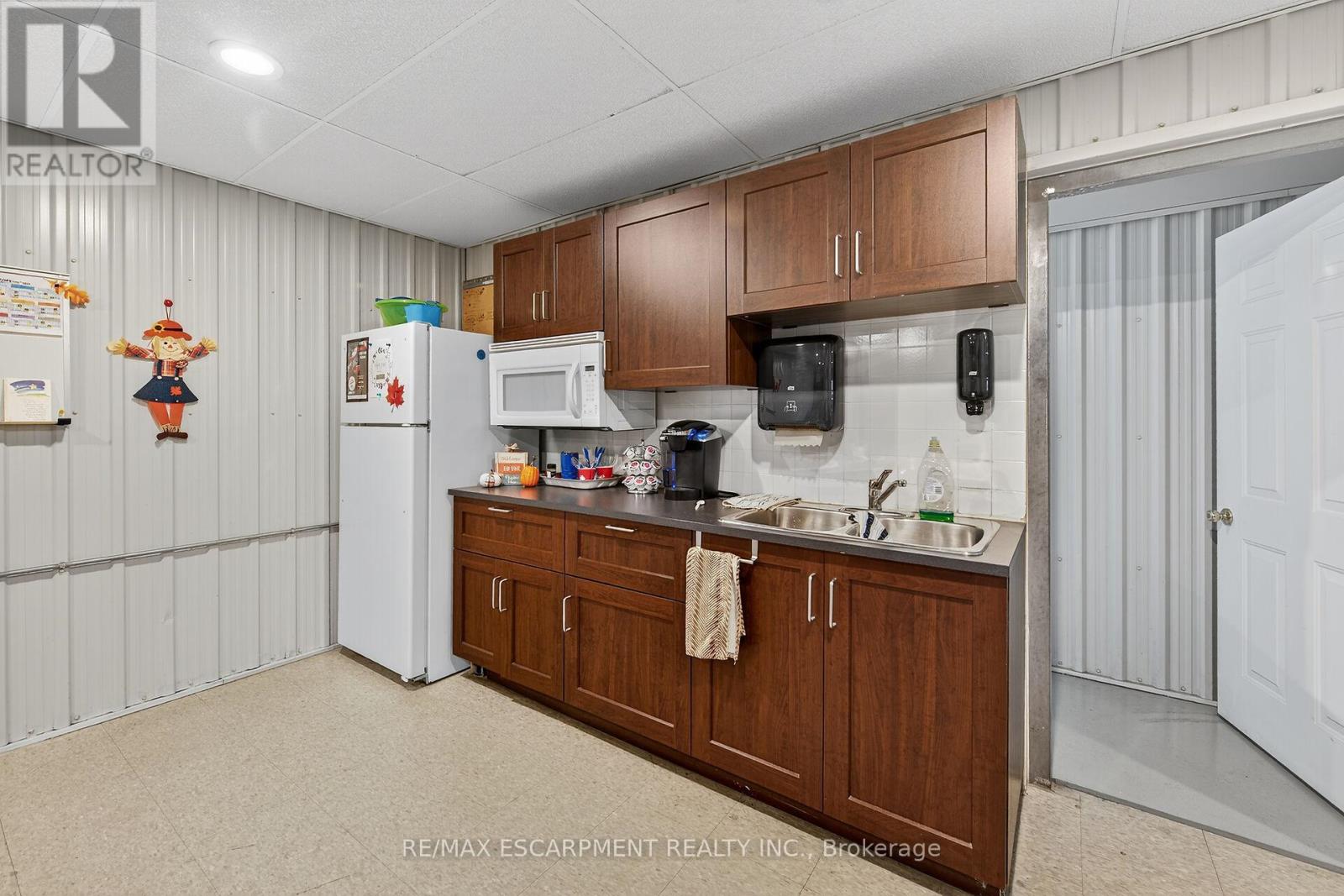 43 Talbot Street E, Haldimand, Ontario  N0A 1E0 - Photo 19 - X12512556