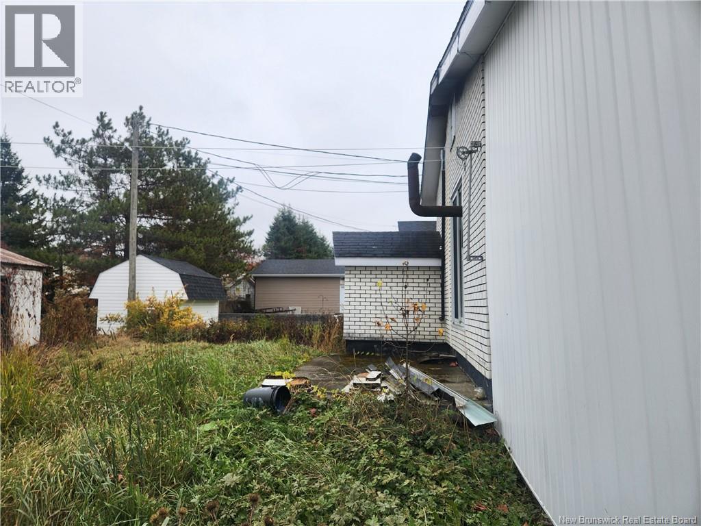 32 Rue Pelletier, Saint-Quentin, New Brunswick  E8A 1Y1 - Photo 22 - NB129665