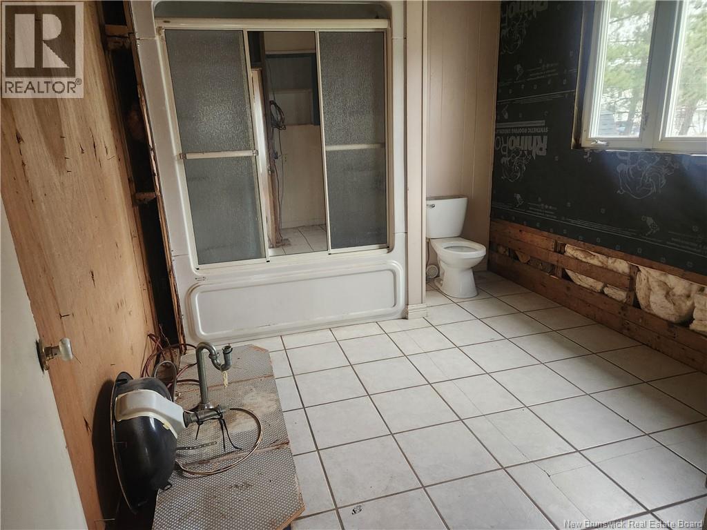 32 Rue Pelletier, Saint-Quentin, New Brunswick  E8A 1Y1 - Photo 8 - NB129665