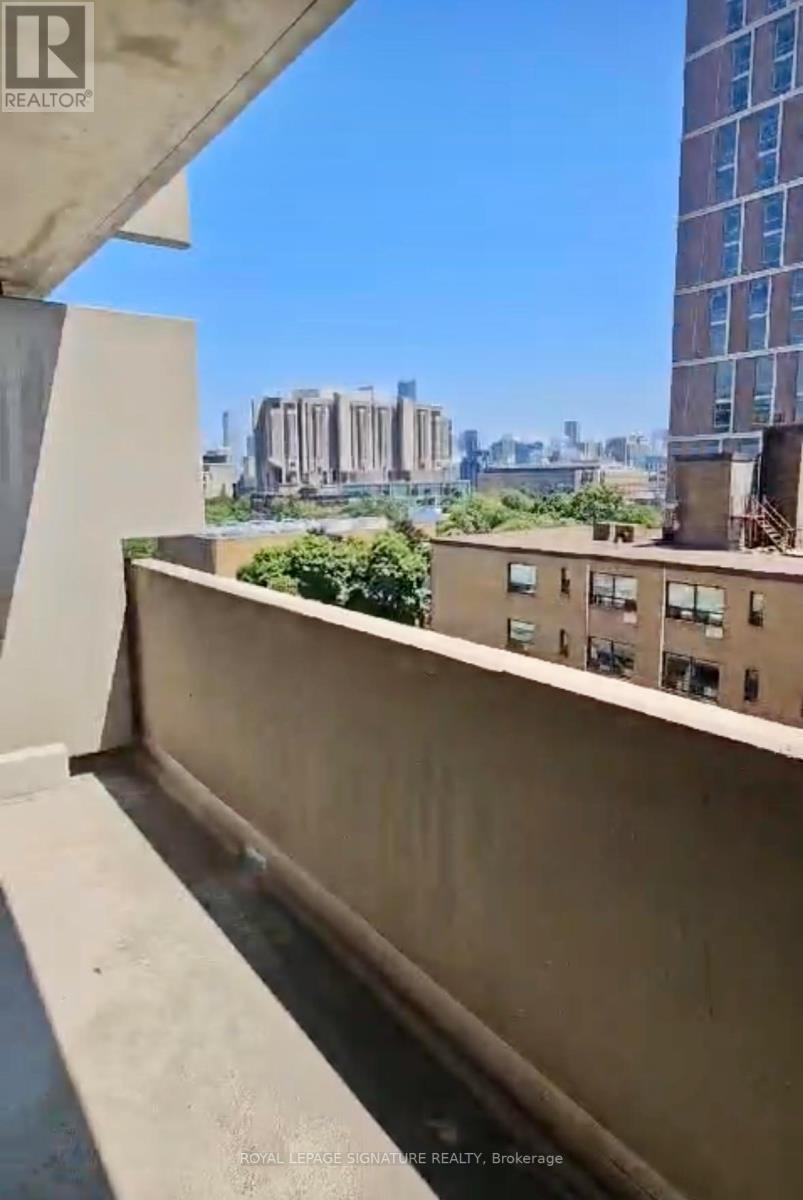 705 - 720 Spadina Avenue, Toronto, Ontario  M5S 2T9 - Photo 13 - C12510342