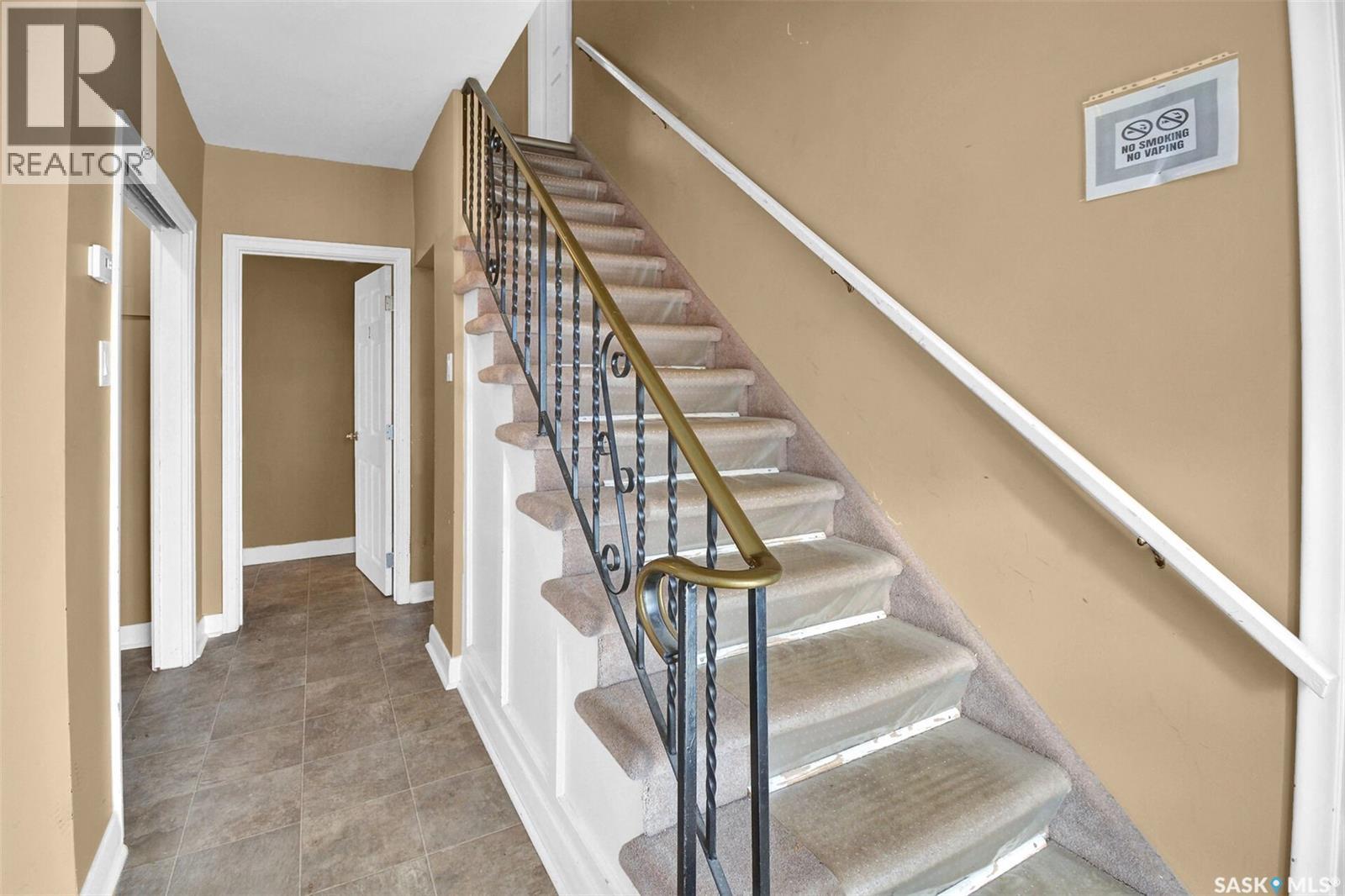 420 Cumberland Avenue S, Saskatoon, Saskatchewan  S7N 1L5 - Photo 4 - SK022470