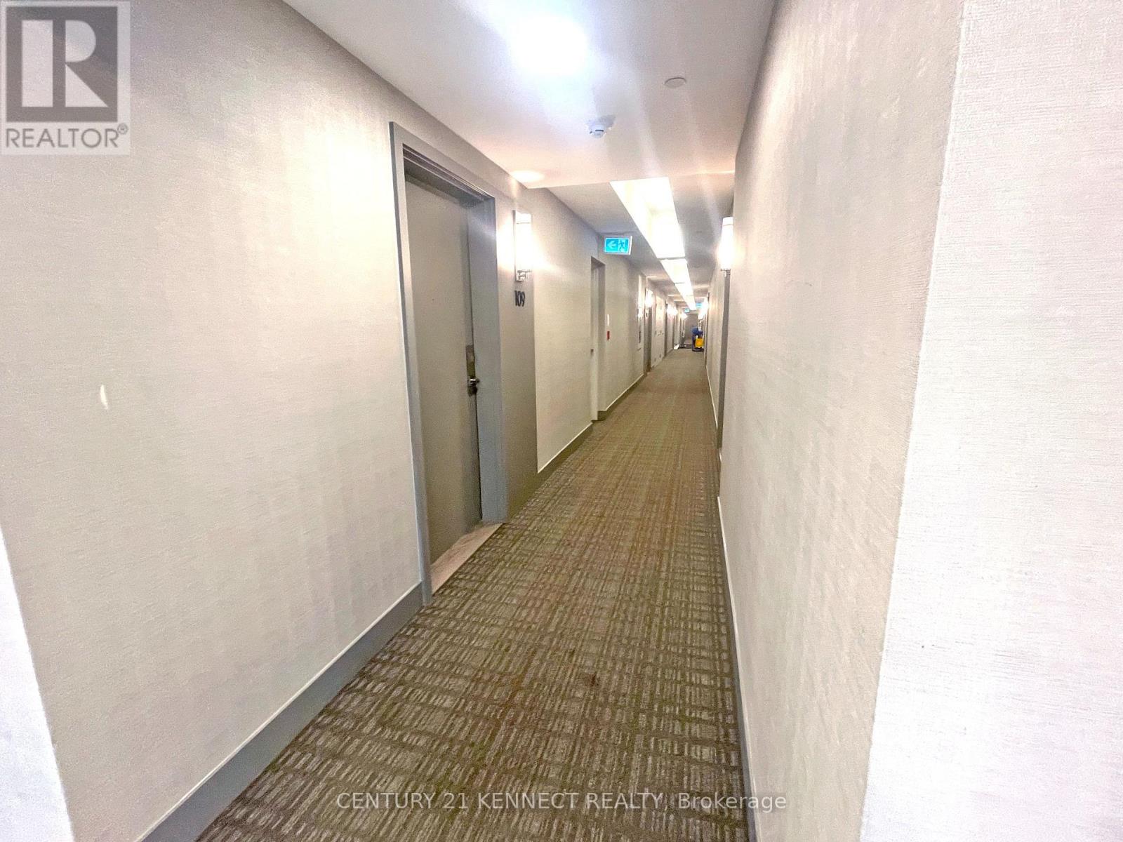 202 - 135 Canon Jackson Drive, Toronto, Ontario  M6M 0C3 - Photo 6 - W12506990