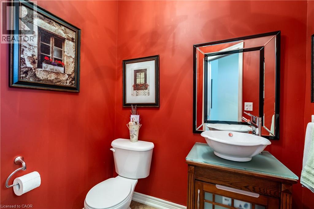 56 Videl Crescent N, St. Catharines, Ontario  L2W 0A3 - Photo 15 - 40785910