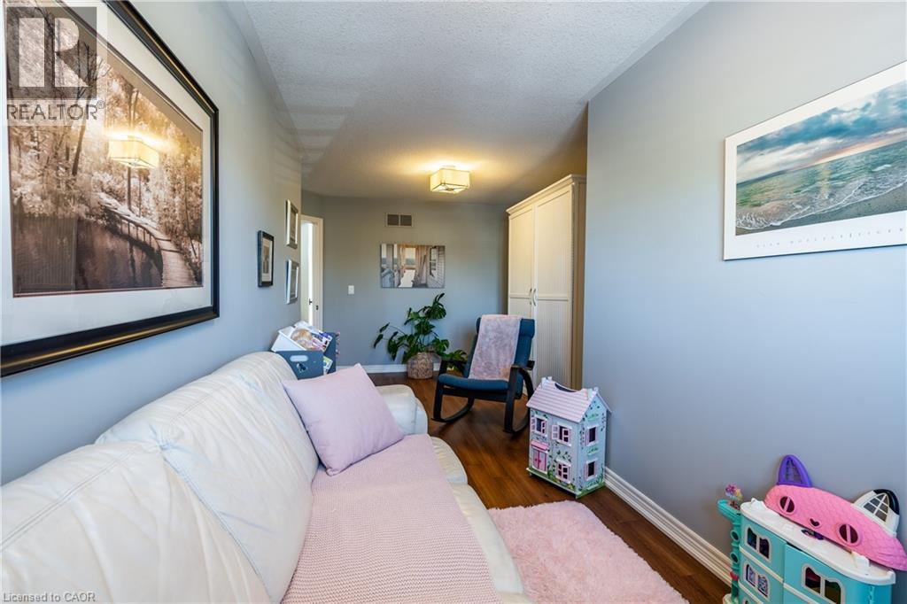 56 Videl Crescent N, St. Catharines, Ontario  L2W 0A3 - Photo 25 - 40785910