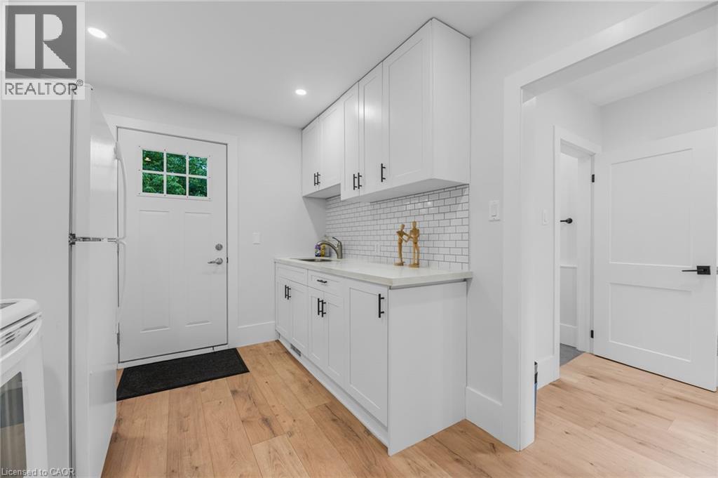 199 Balmoral Avenue N Unit# 2, Hamilton, Ontario  L8L 7S1 - Photo 4 - 40785907