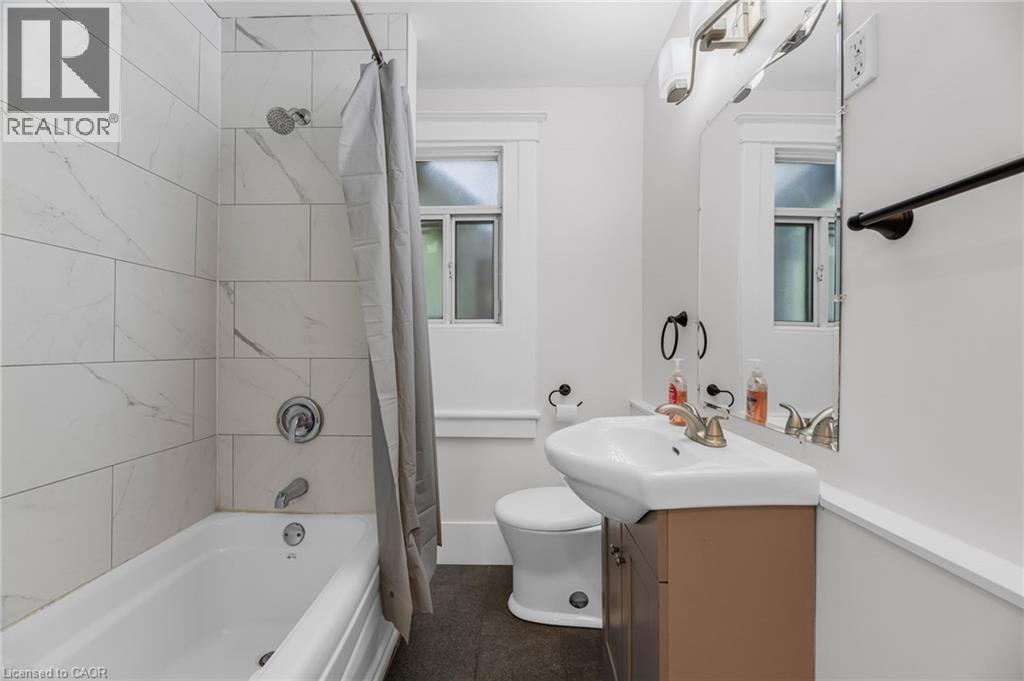 199 Balmoral Avenue N Unit# 2, Hamilton, Ontario  L8L 7S1 - Photo 5 - 40785907