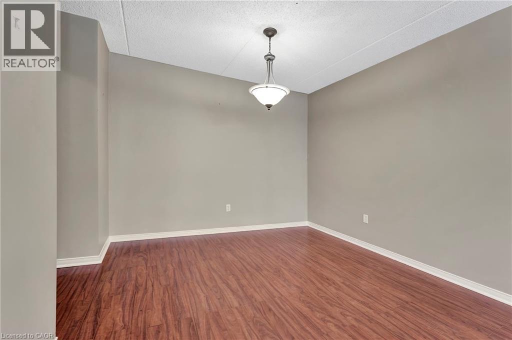 500 Silverbirch Boulevard Unit# 101, Mount Hope, Ontario  L0R 1W0 - Photo 9 - 40785874