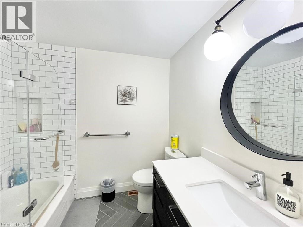 279 Sandowne Drive Unit# 8, Waterloo, Ontario N2K 2C1 - Photo 13 - 40785535