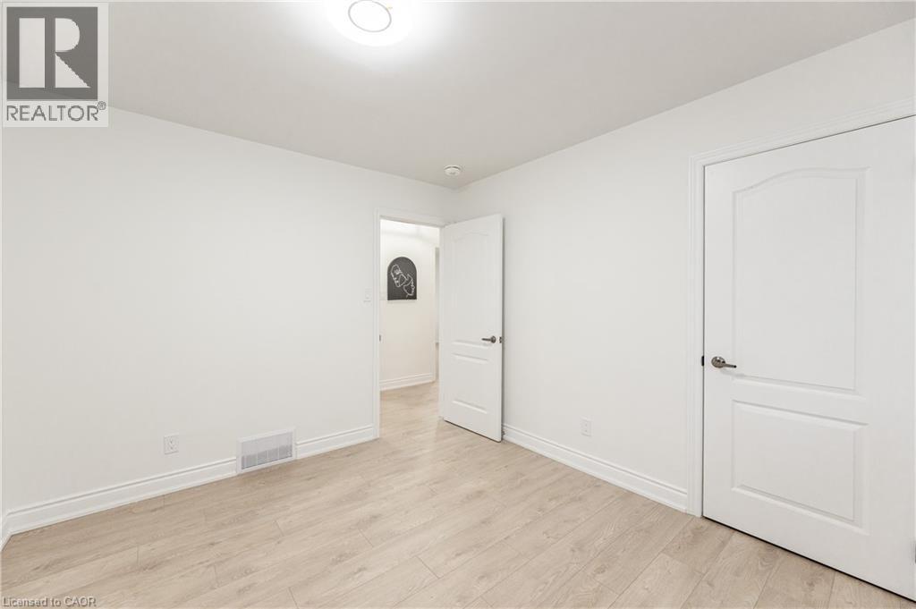 3045 Portage Road, Niagara Falls, Ontario  L2J 2J8 - Photo 11 - 40785154