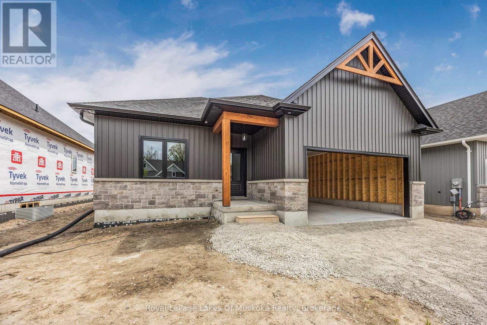 118 BRANDON AVENUE, severn (coldwater), Ontario