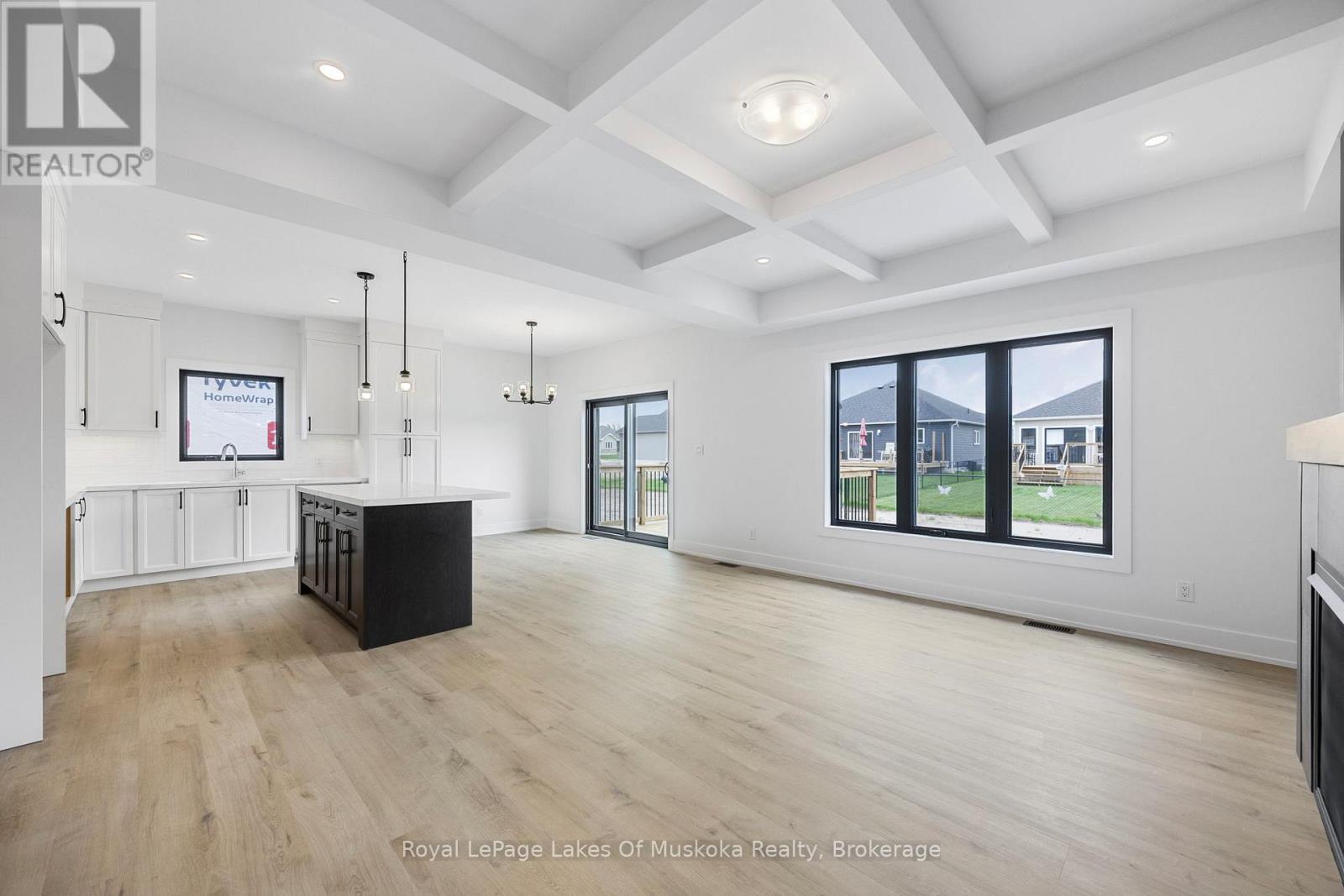 116 Brandon Avenue, Severn (Coldwater), Ontario  L0K 1E0 - Photo 9 - S12512944