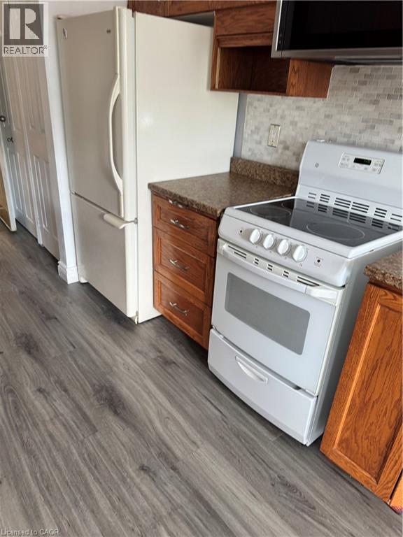 300 Traynor Avenue Unit# 4, Kitchener, Ontario N2C 2J1 - Photo 5 - 40784016