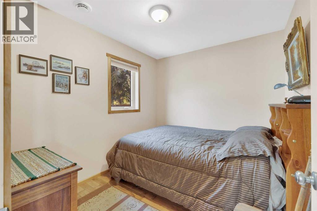 97 Oliver Avenue, Gull Lake, Alberta  T4L 2N1 - Photo 12 - A2264062