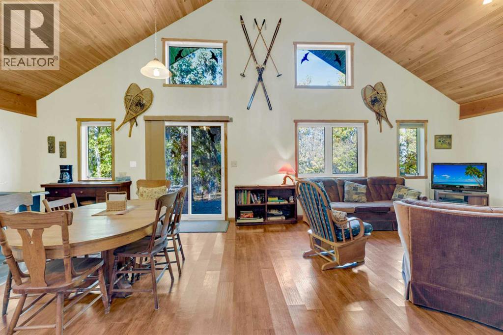 97 Oliver Avenue, Gull Lake, Alberta  T4L 2N1 - Photo 4 - A2264062