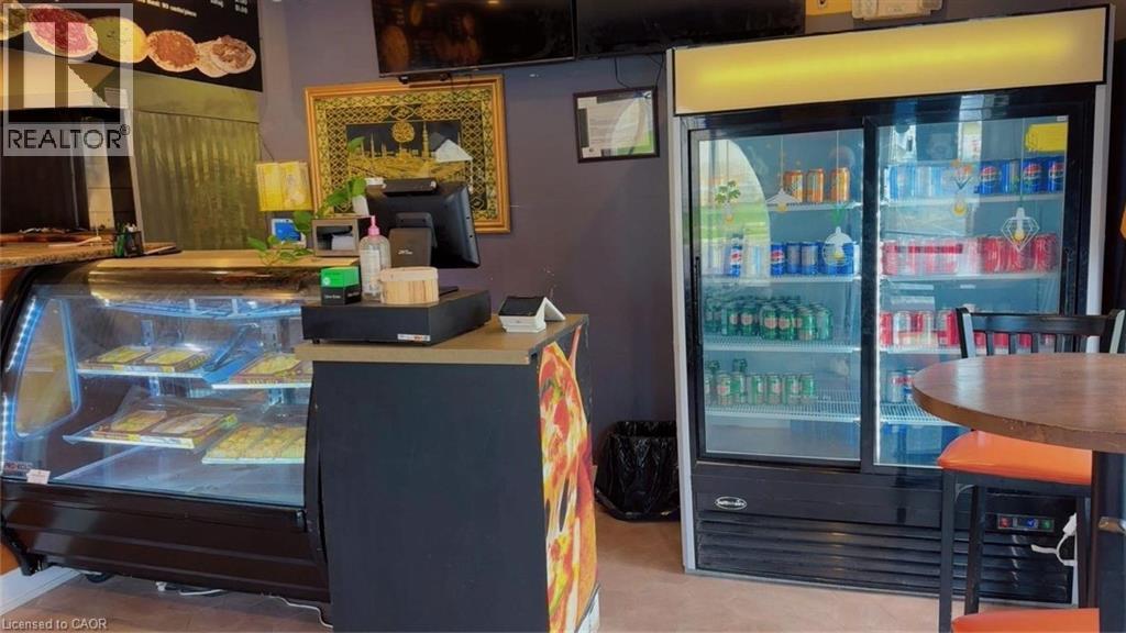 390 Courtland Avenue E, Kitchener, Ontario N2G 2W2 - Photo 3 - 40779320