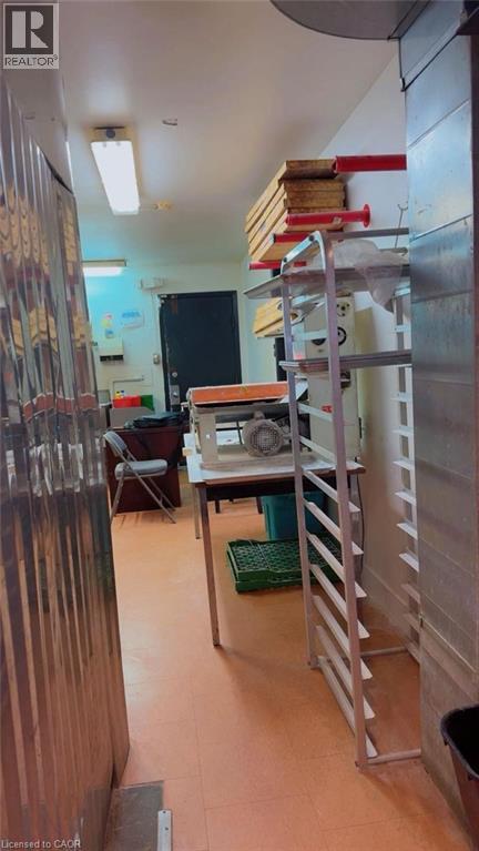 390 Courtland Avenue E, Kitchener, Ontario N2G 2W2 - Photo 6 - 40779320