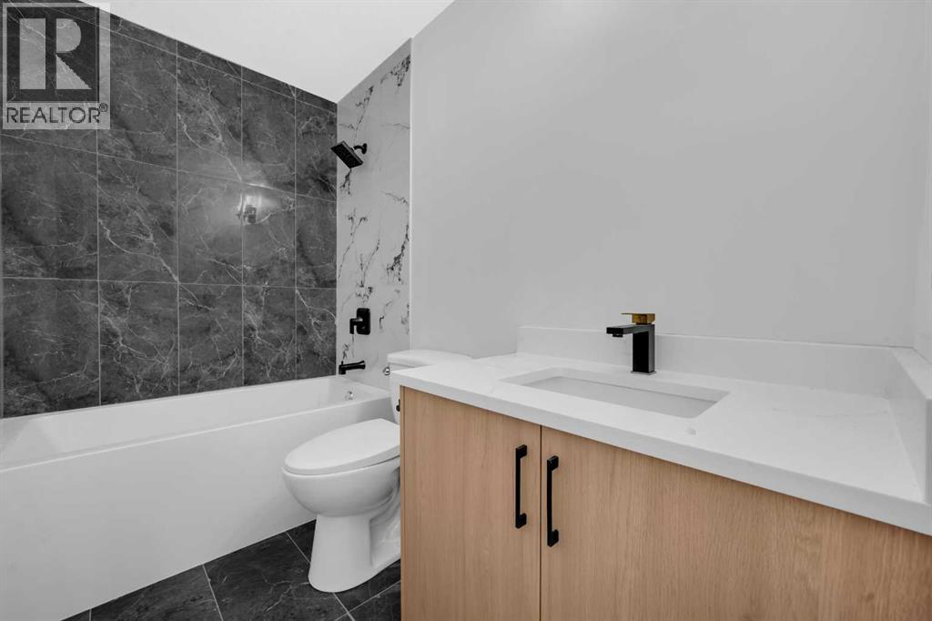 219 Falwood Way Ne, Calgary, Alberta  T3J 1A9 - Photo 12 - A2254932