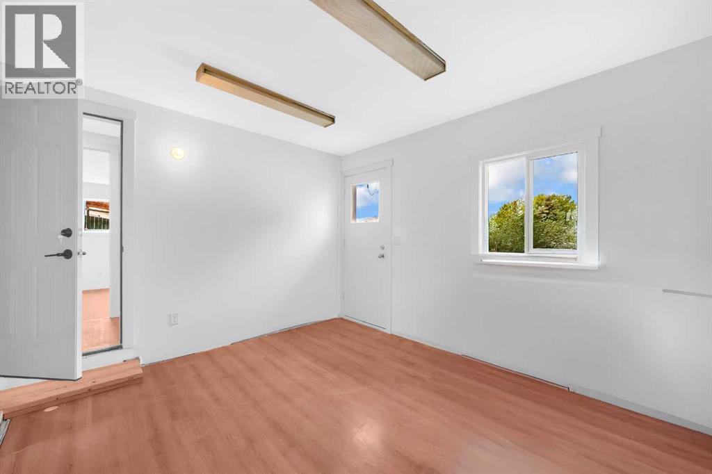 219 Falwood Way Ne, Calgary, Alberta  T3J 1A9 - Photo 22 - A2254932