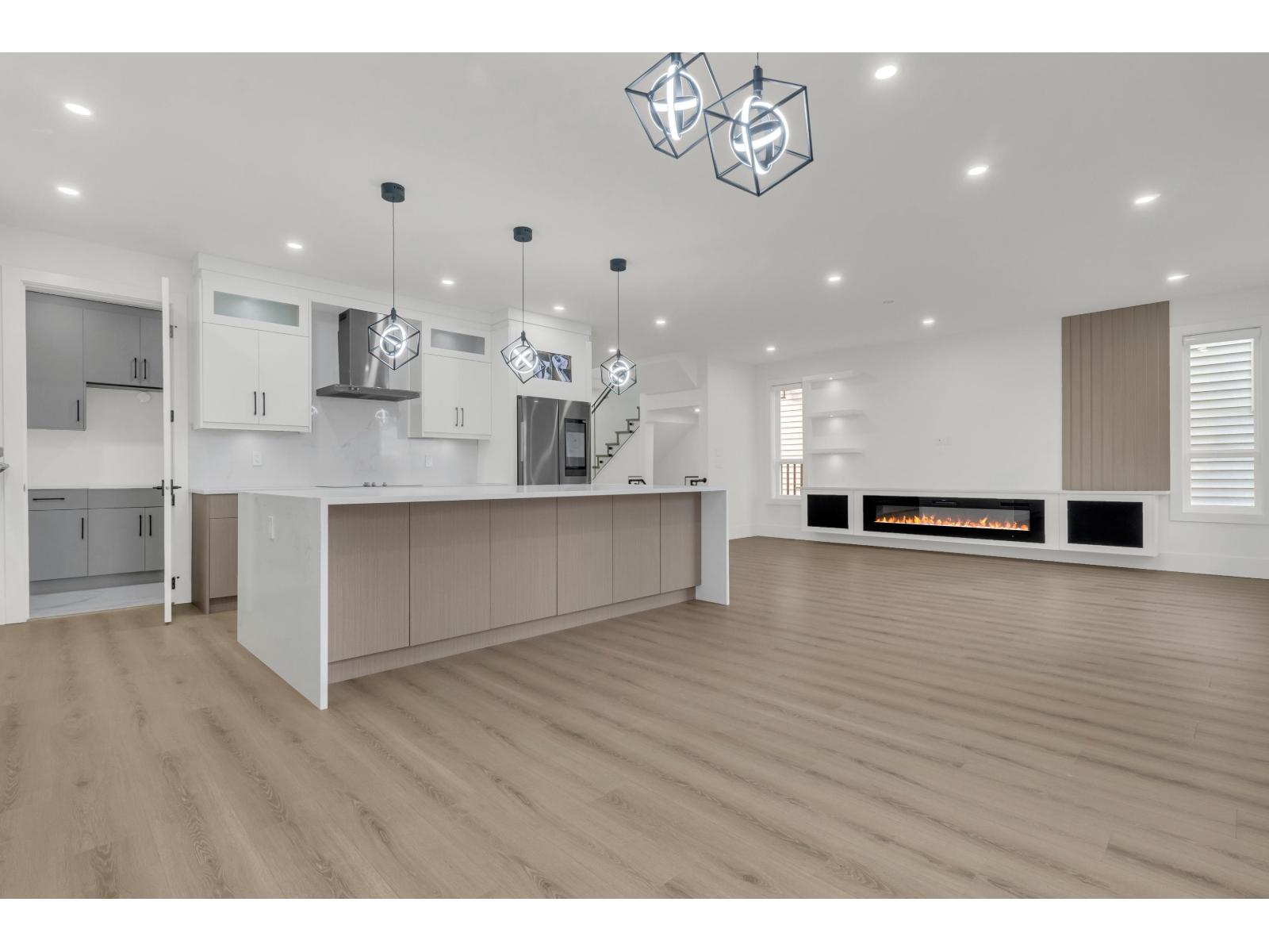 7020 205 Street, Langley, British Columbia  V2Y 1S9 - Photo 4 - R3064212