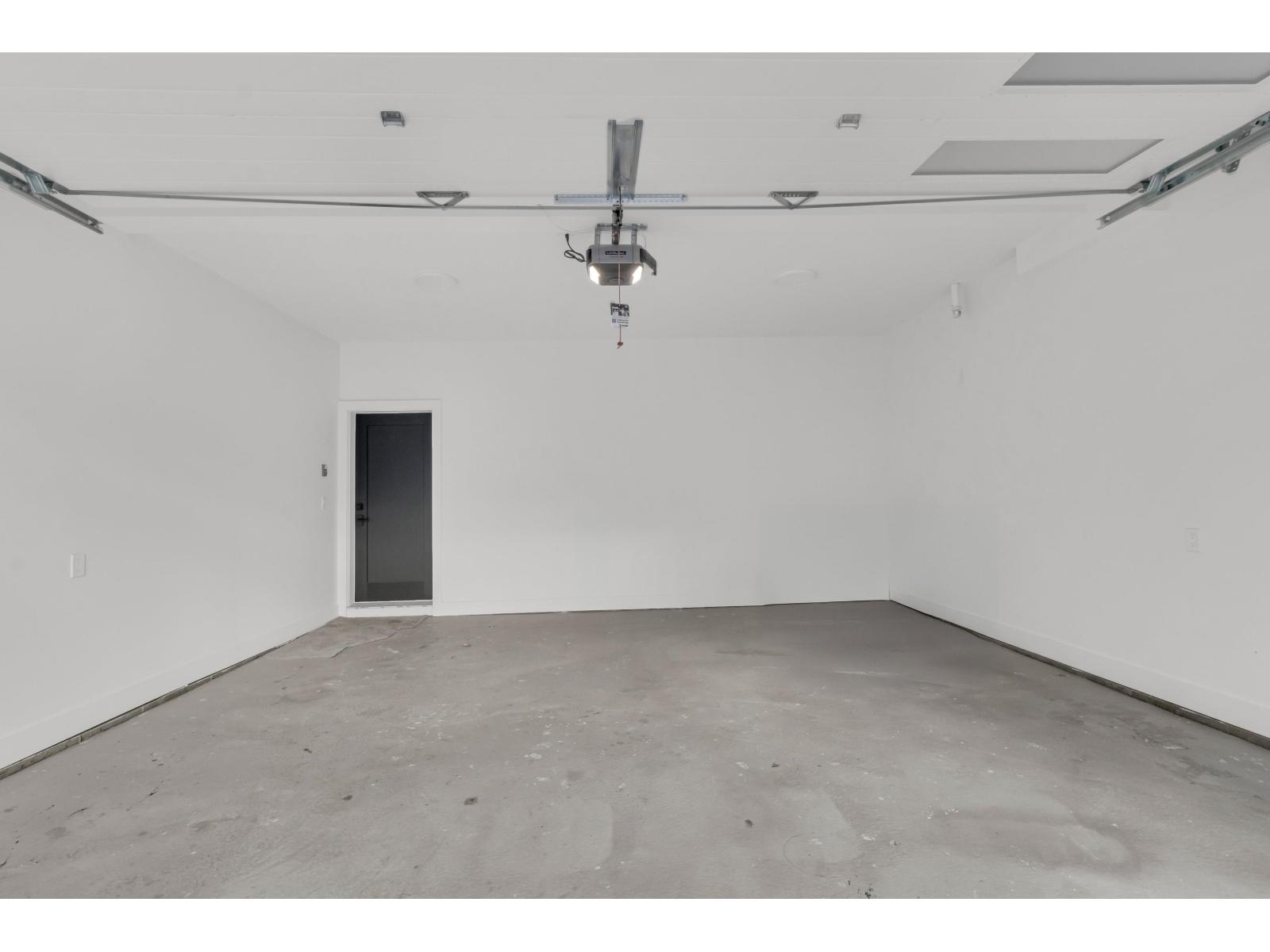 7020 205 Street, Langley, British Columbia  V2Y 1S9 - Photo 35 - R3064212