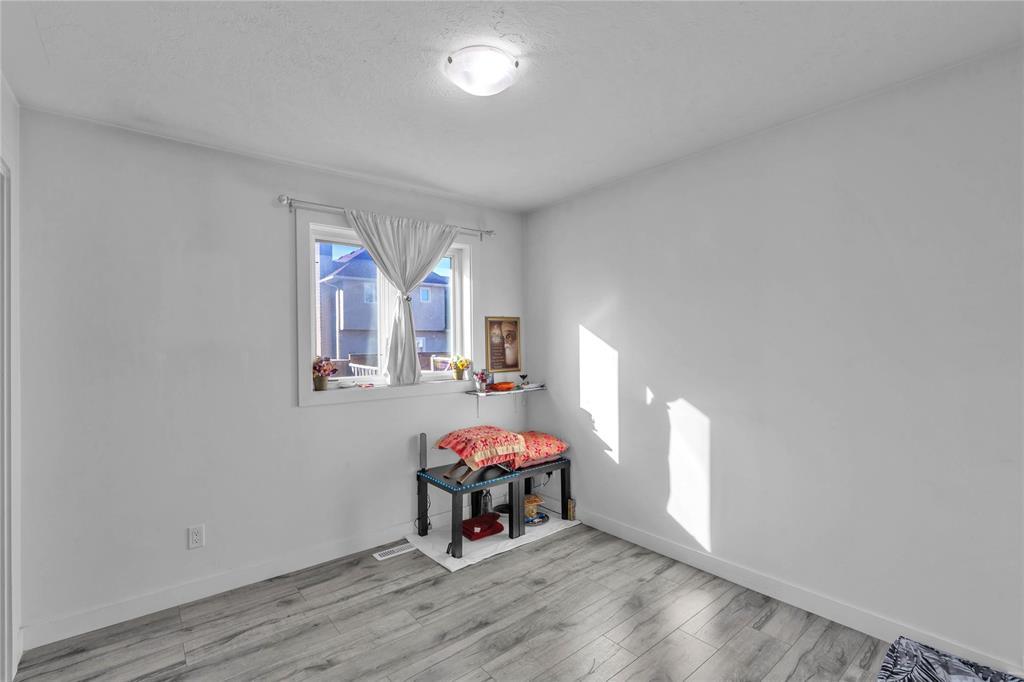 66 Stardust Crescent, Winnipeg, Manitoba  R2P 2H5 - Photo 16 - 202527877