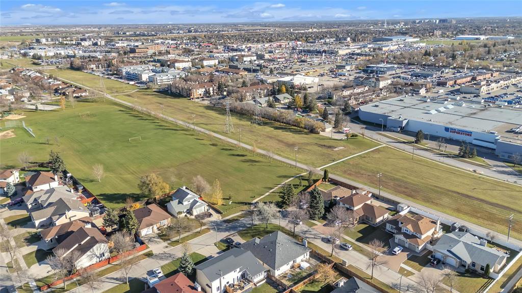 66 Stardust Crescent, Winnipeg, Manitoba  R2P 2H5 - Photo 31 - 202527877