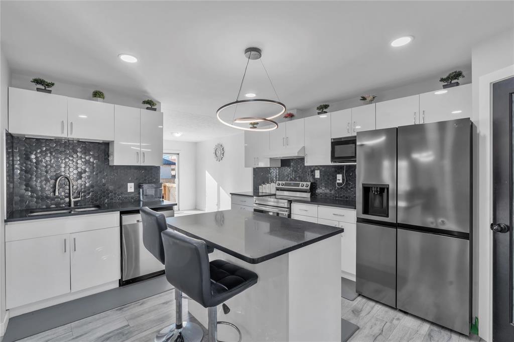 66 Stardust Crescent, Winnipeg, Manitoba  R2P 2H5 - Photo 8 - 202527877