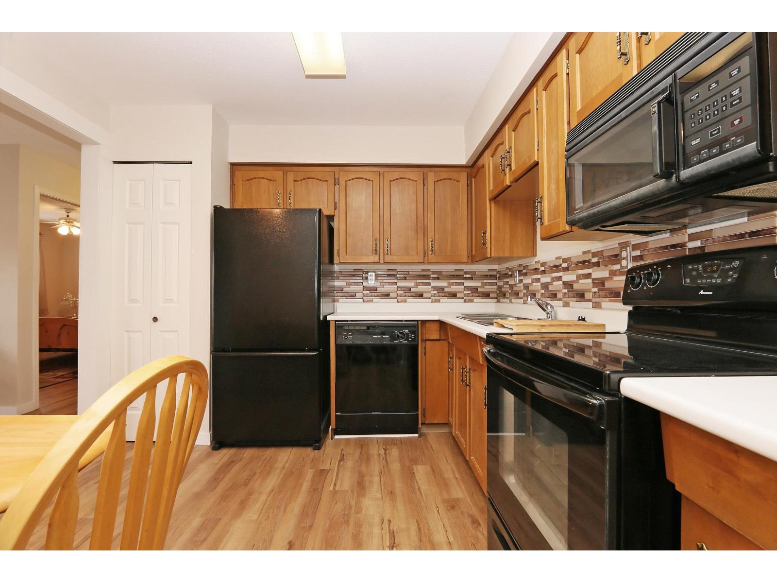 201 9417 Nowell Street, Chilliwack Downtown, Chilliwack, British Columbia  V2P 7M4 - Photo 8 - R3064991