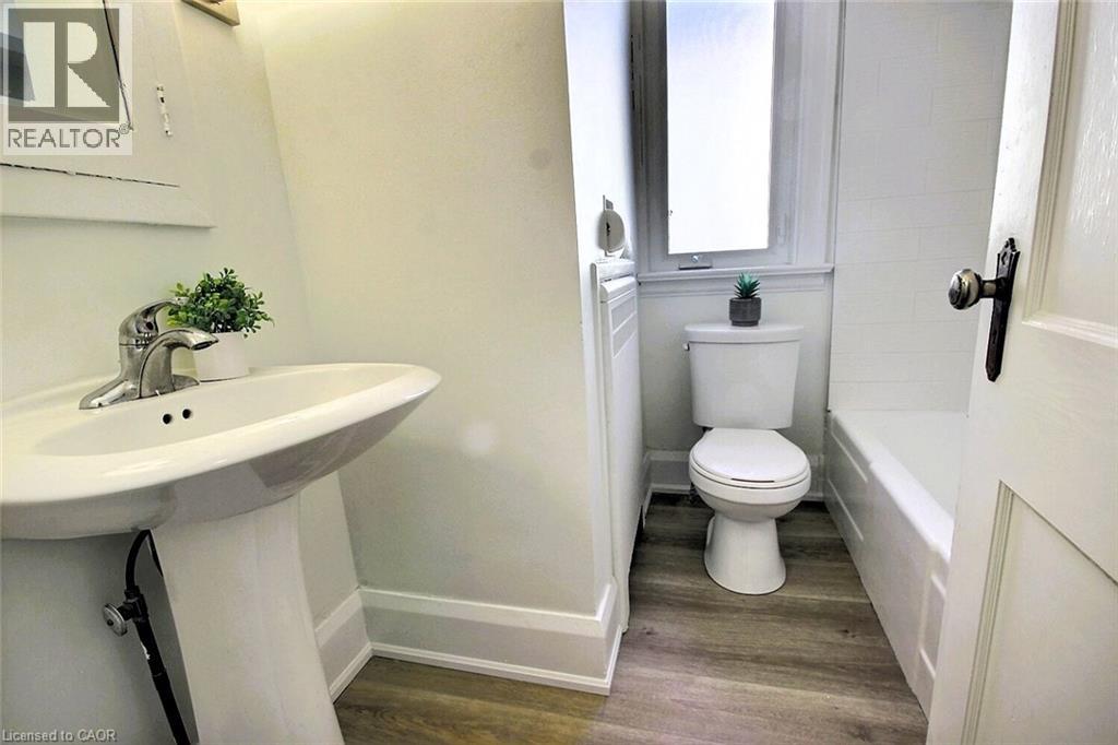 324 Wellington Street N, Kitchener, Ontario  N2H 5K9 - Photo 11 - 40778203