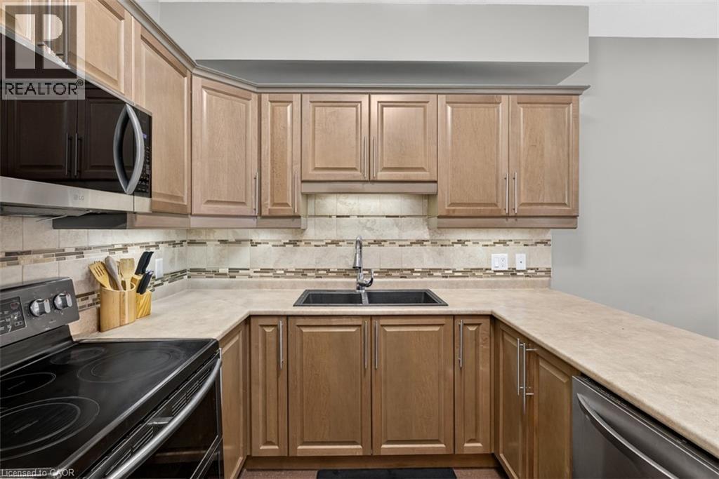 6 Atessa Drive, Hamilton, Ontario  L9B 0C6 - Photo 11 - 40785892