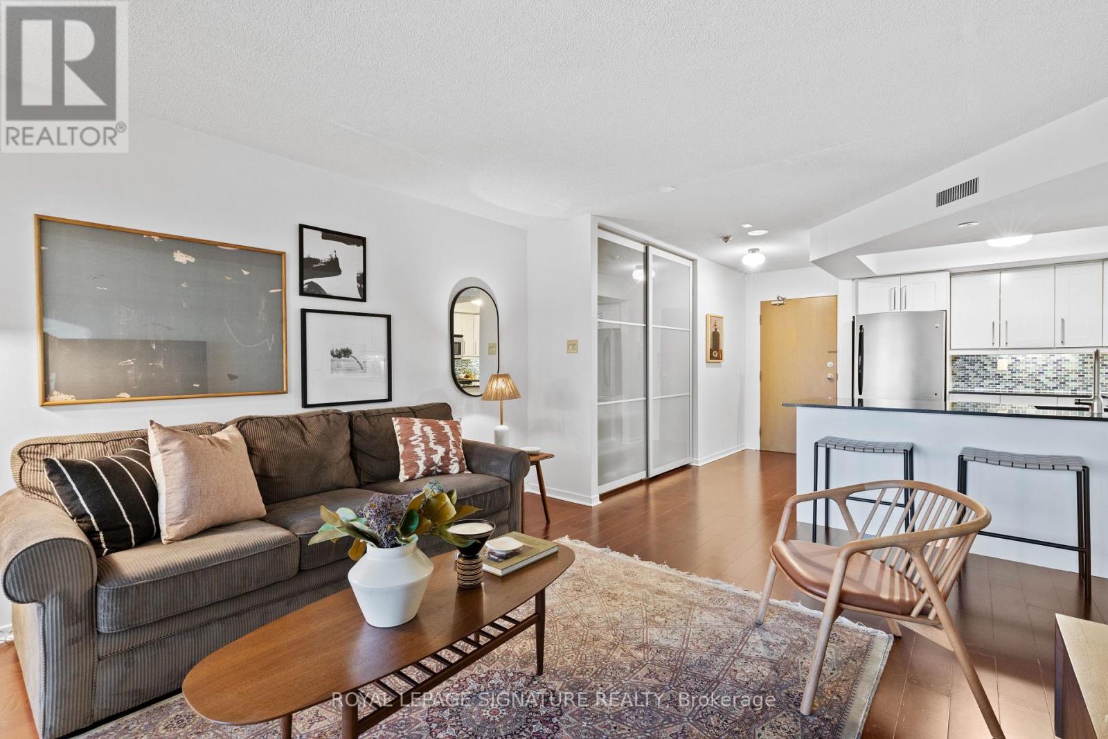 1815 - 1001 Bay Street, Toronto, Ontario  M5S 3A6 - Photo 11 - C12512676