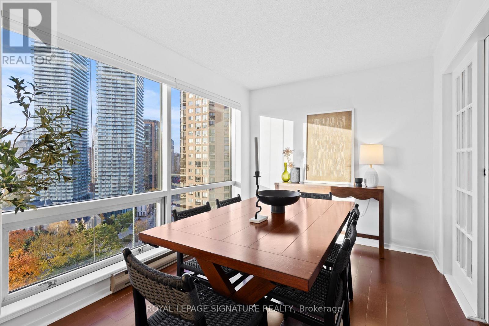 1815 - 1001 Bay Street, Toronto, Ontario  M5S 3A6 - Photo 13 - C12512676