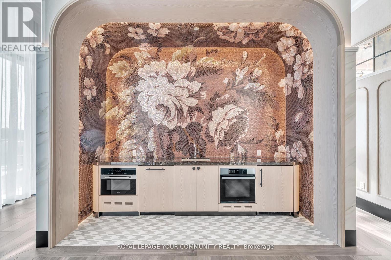 101 - 10 Inn On The Park Drive, Toronto, Ontario  M3C 0P9 - Photo 40 - C12512678