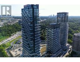 101 - 10 INN ON THE PARK DRIVE, Toronto, Ontario